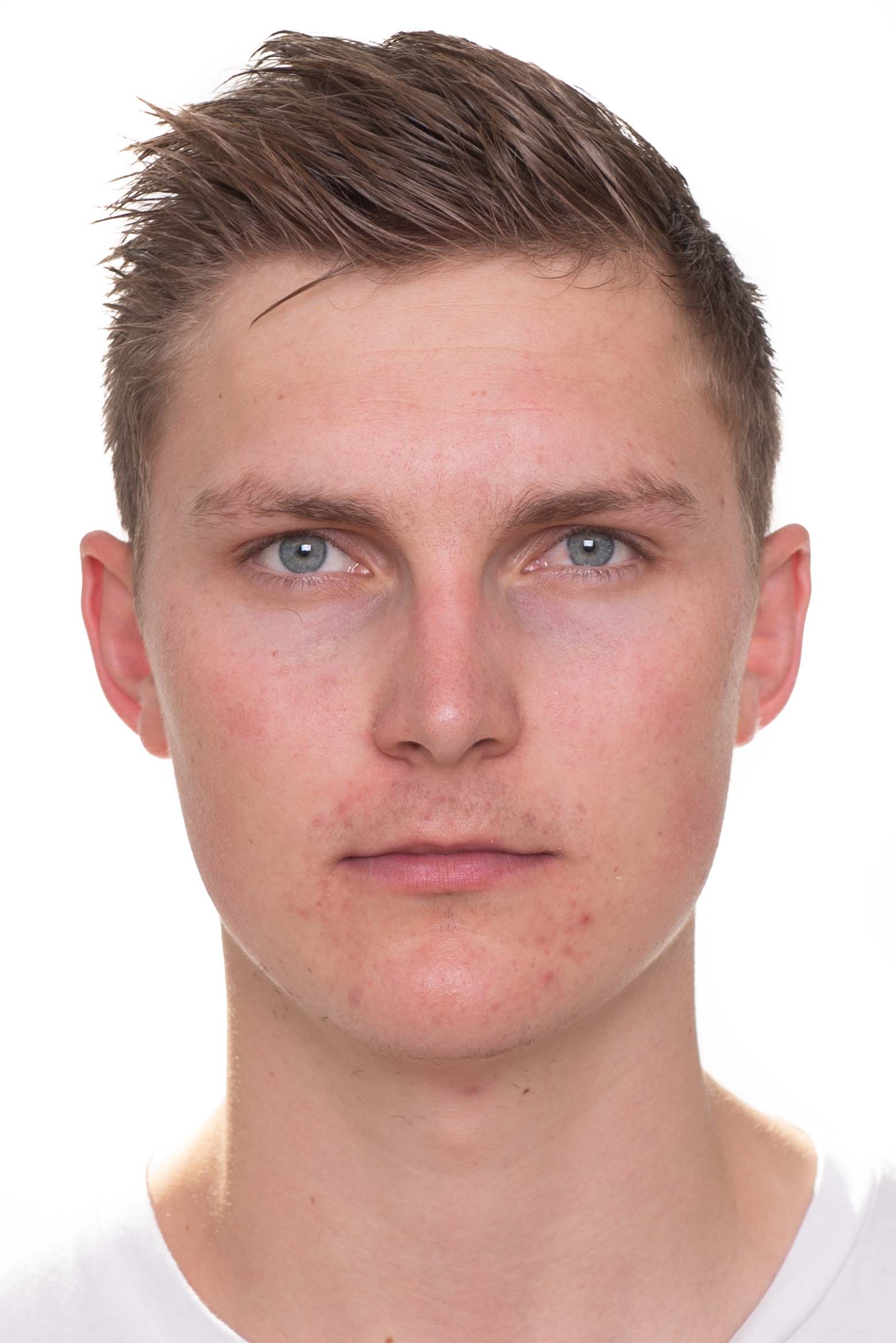 1760097760d66325cfa8-your-file-Axelsen-Viktor.jpg